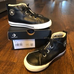 NIB leather converse sneakers